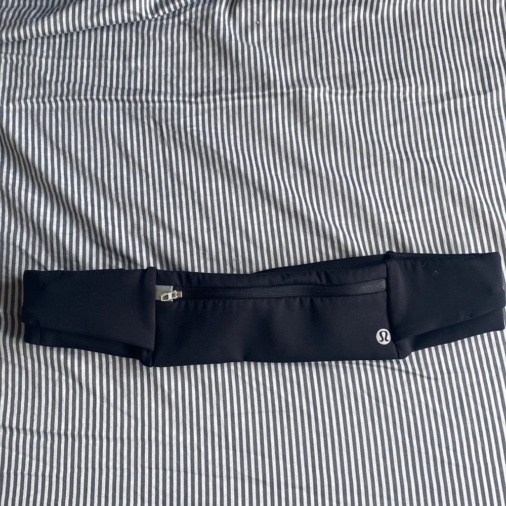 Lululemon Fast and Free running belt